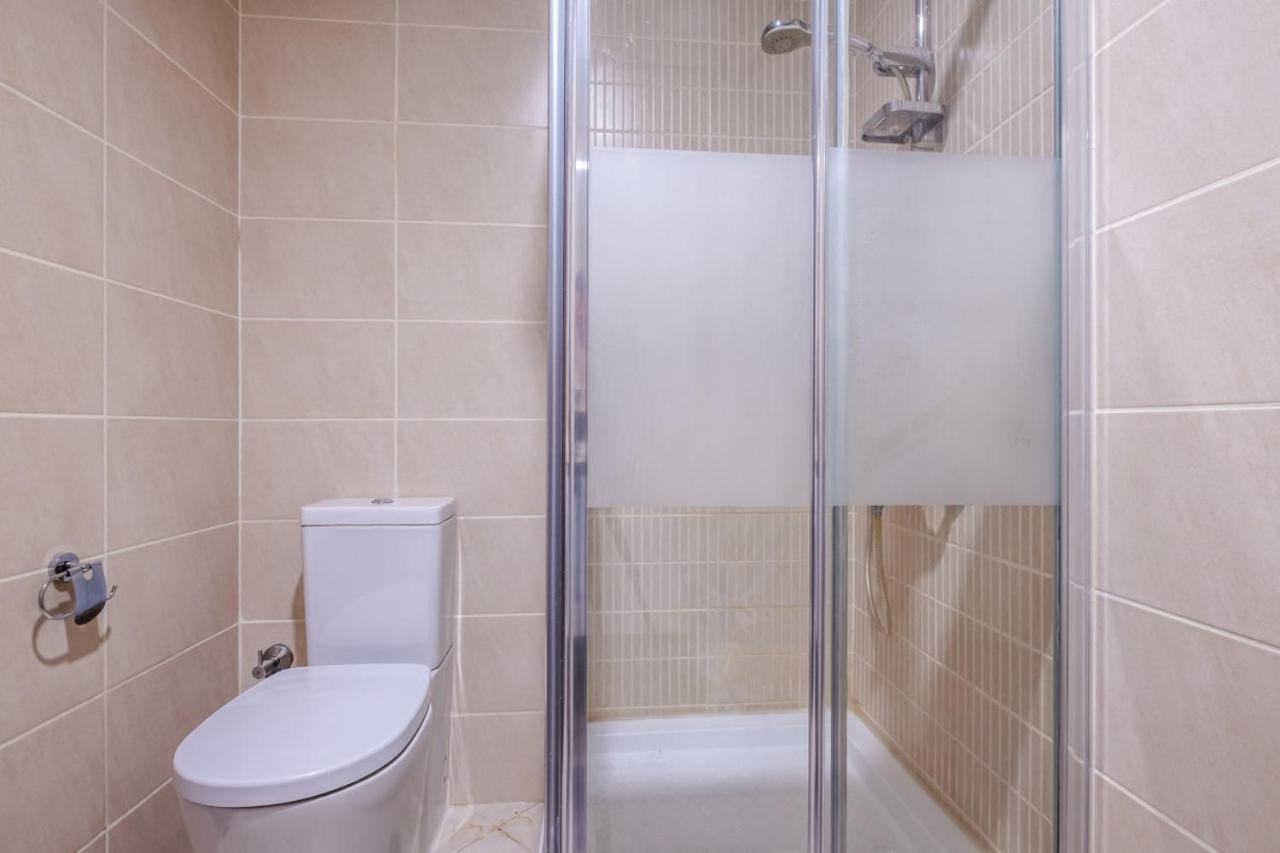 Charming Flat With City View In Atasehir Istanbul Exterior photo